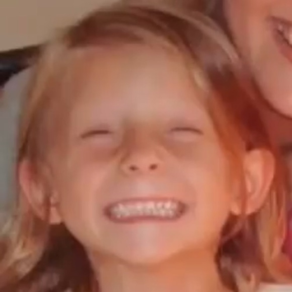 Meet your Posher, Claire